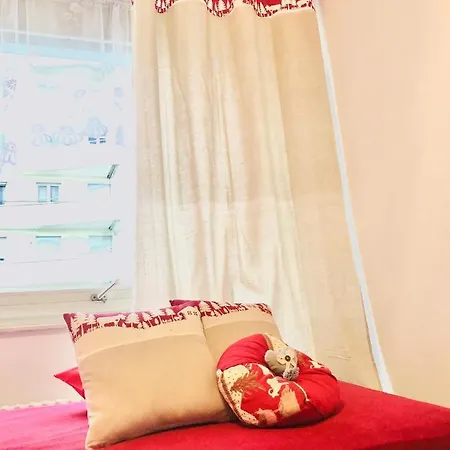 Apartment 13 View, Family Modern App