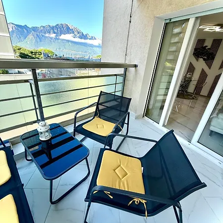 Apartment 13 View, Family Modern App