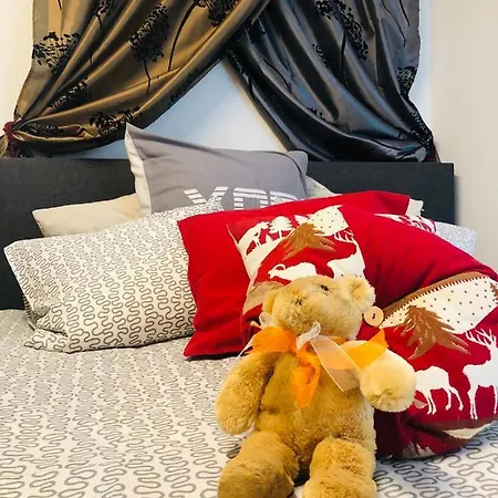 13 View, Family Modern App Montreux