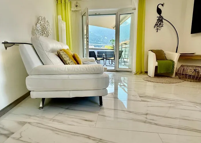 13 View, Family Modern App *