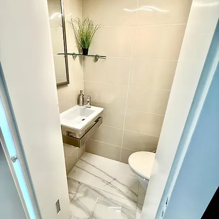 Apartment 13 View, Family Modern App Montreux